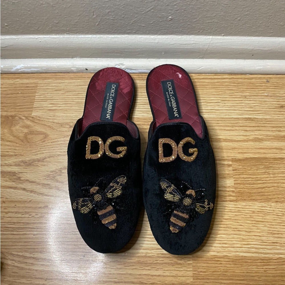 DOLCE & GABBANA Black Velvet Bees D&G logo Size 9 RARE Loafers Slides